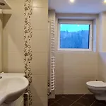 Szumia Plaziny شقة *